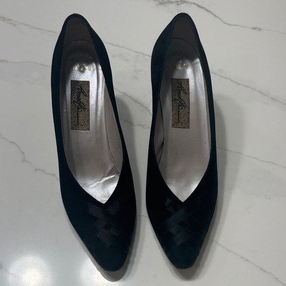 Amalfi Black Women's Heels - Picture 1 of 12